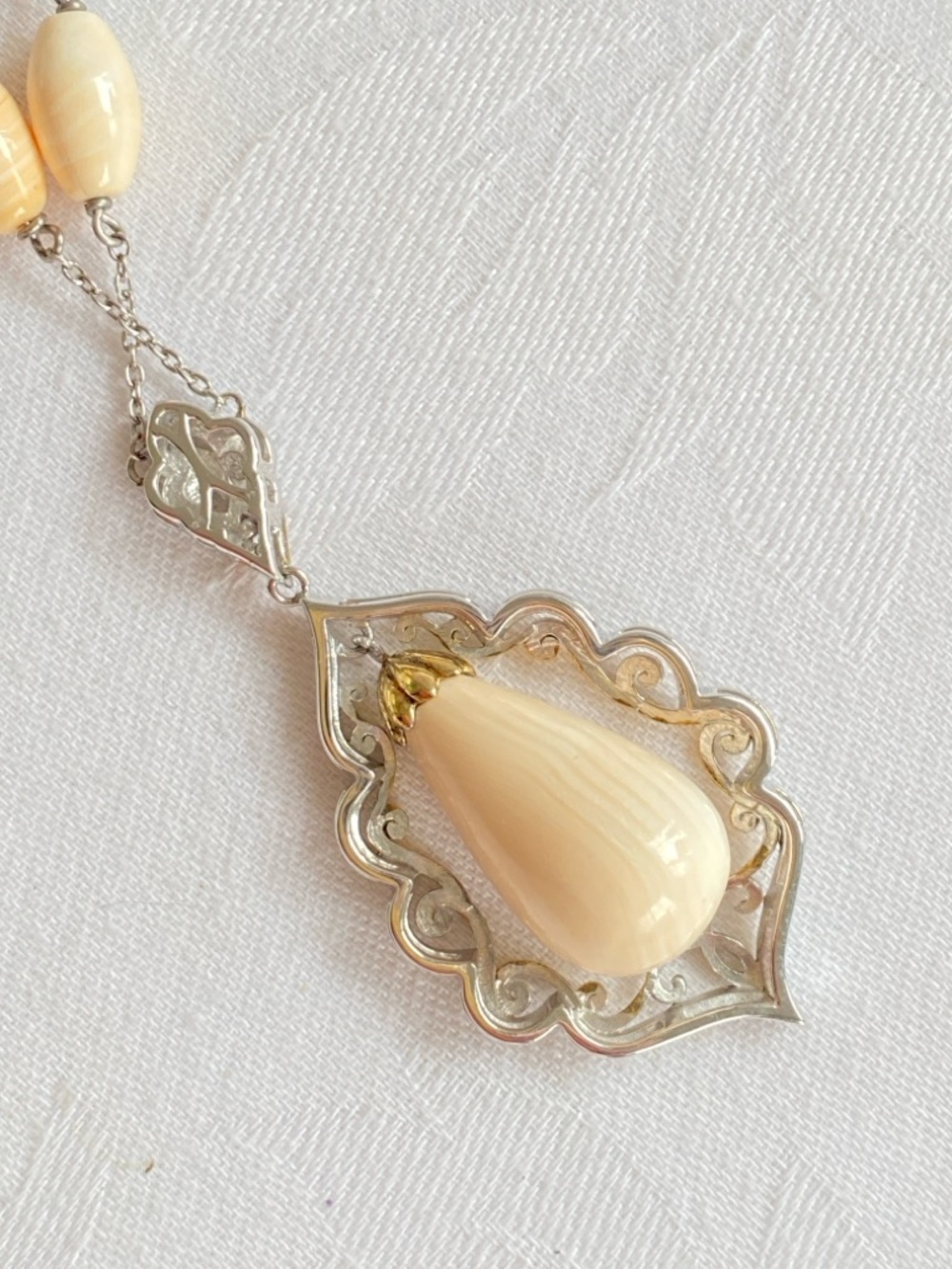 Vintage Diamonelle & Shell Pendant Necklace - Picture 8 of 9